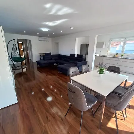 Apartment 1